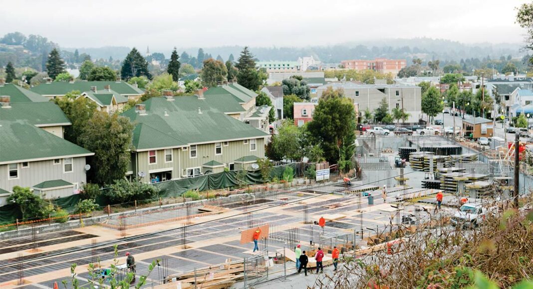 santacruz-development-pacific-ave Housing development on Pacific Ave in Santa Cruz