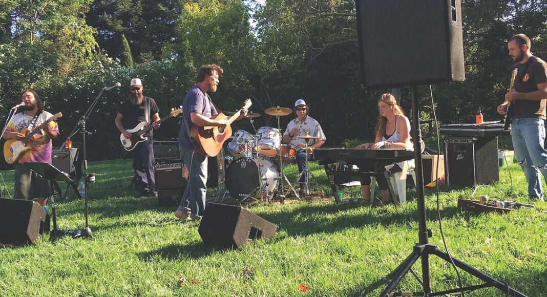 Apple City Slough Band