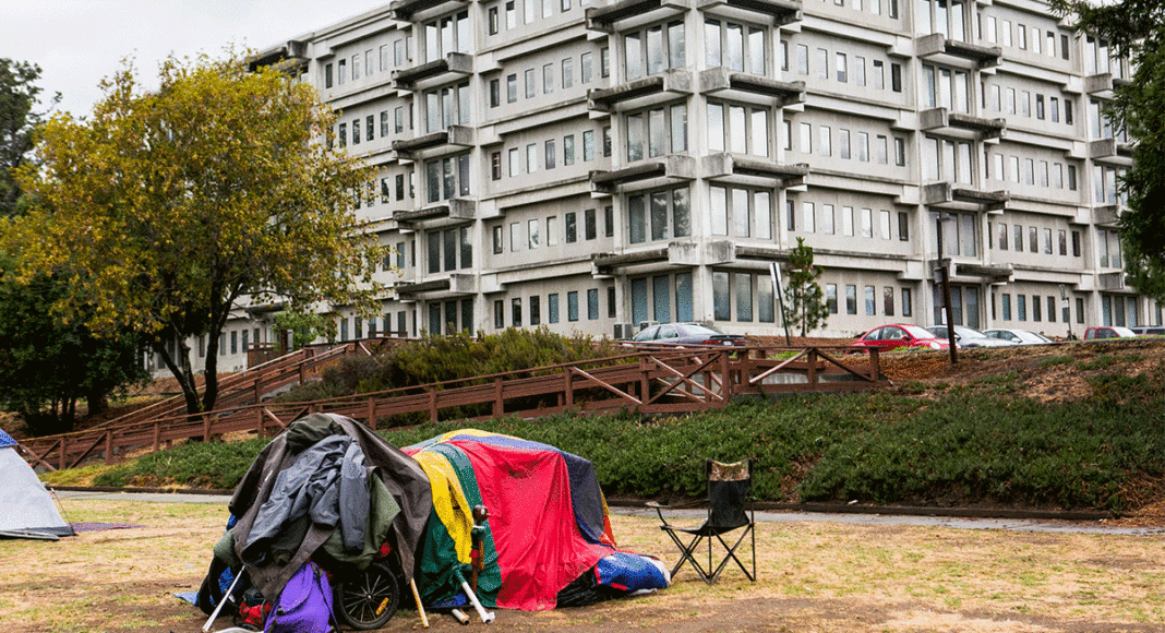 homeless camp san lorenzo park, storage lockers for homeless