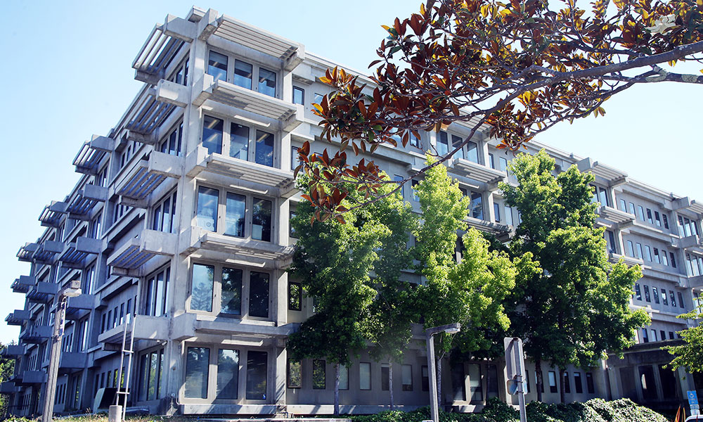 Exterior of Santa Cruz County Building