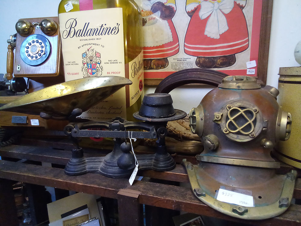 H&G issue diving helmet photo