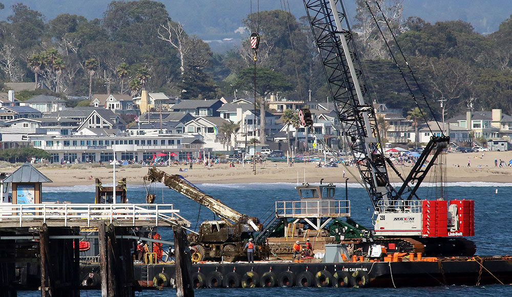 Equipment retrieval on the Santa Cruz Municipal Wharf