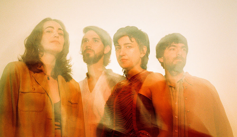 Good Times Calendar photo Derya Yildirim and Grup Şimşek