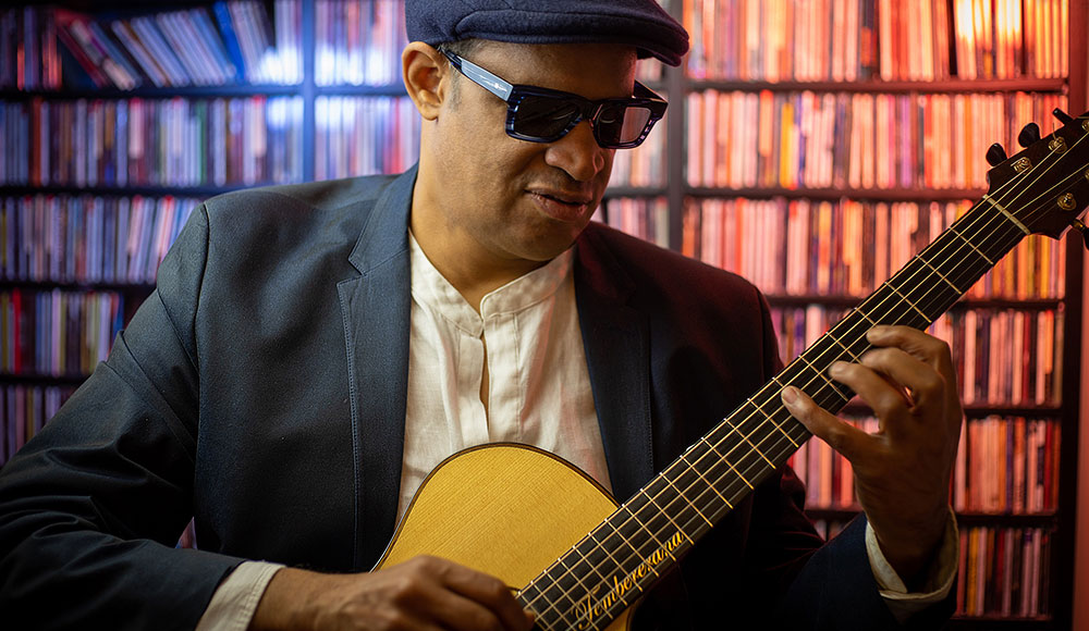 Musician Raul Midon appears in the Good Times concert calendar