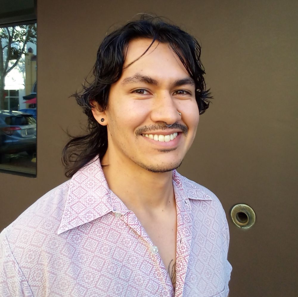 Tus smiling for Street Talk